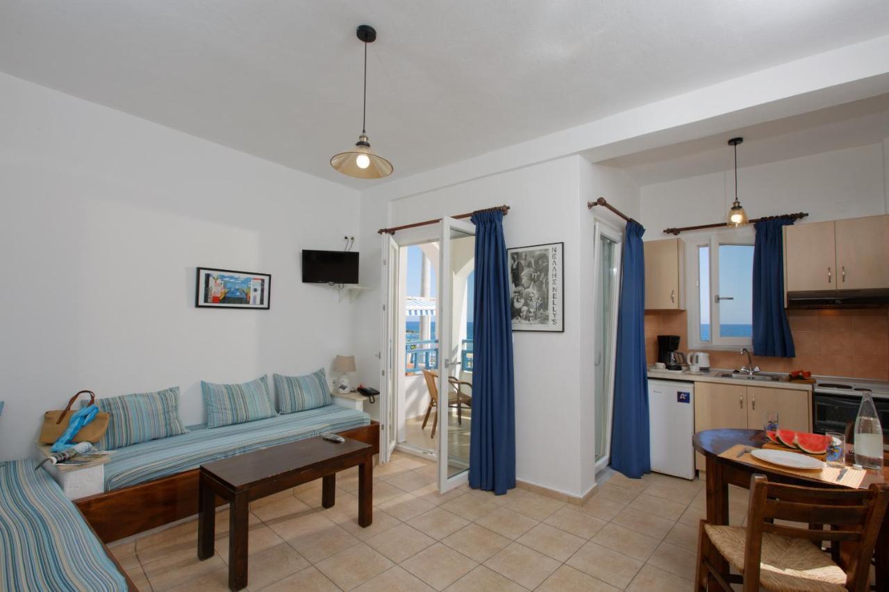 One-Bedroom Apartment Sea View