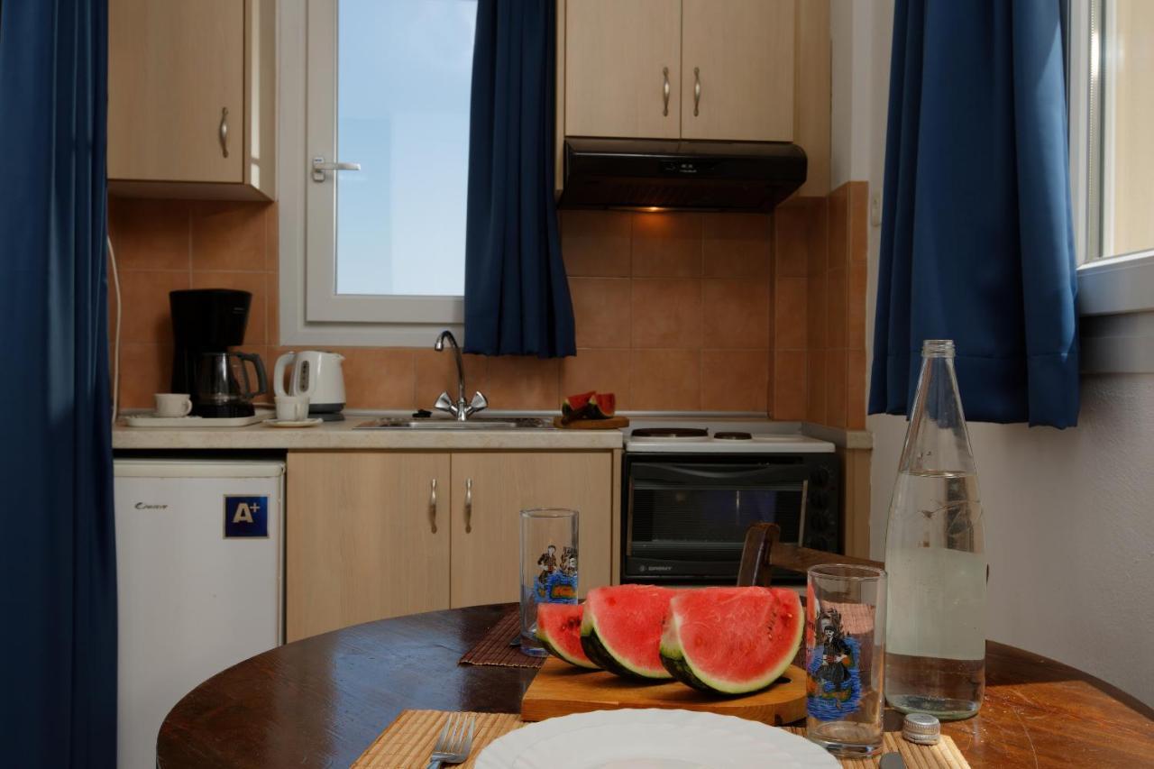 One-Bedroom Apartment Sea View