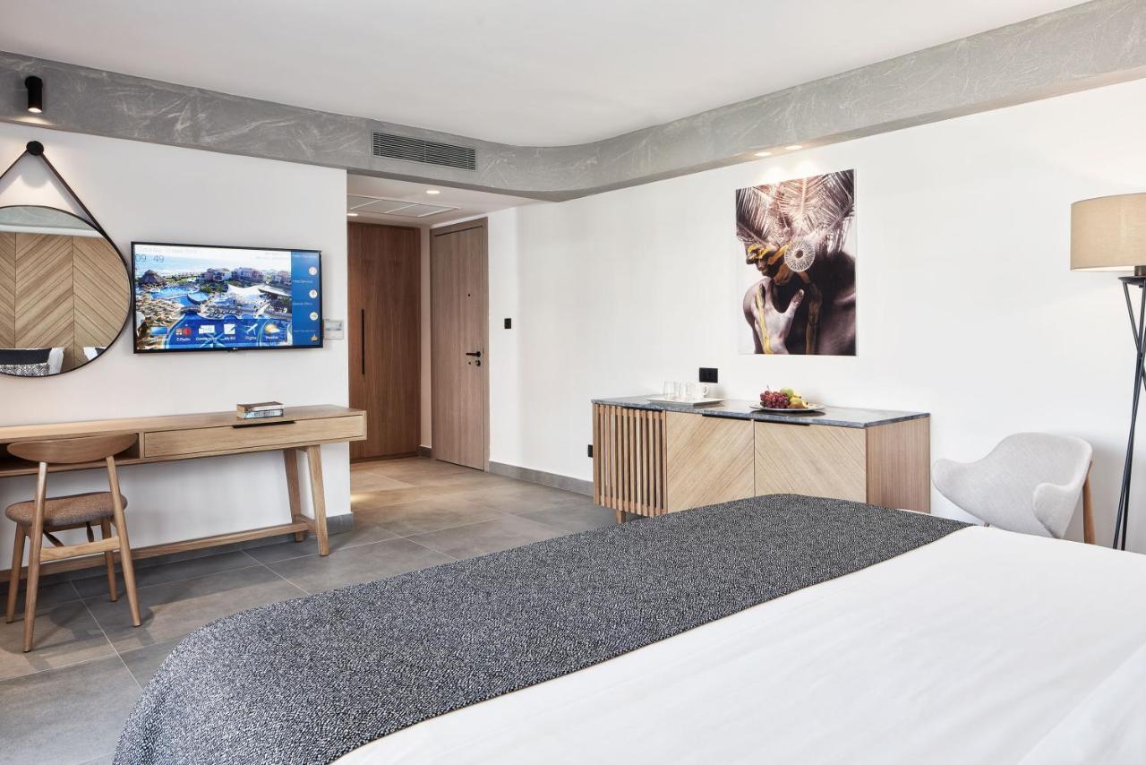 Twin or Double Room Inland View