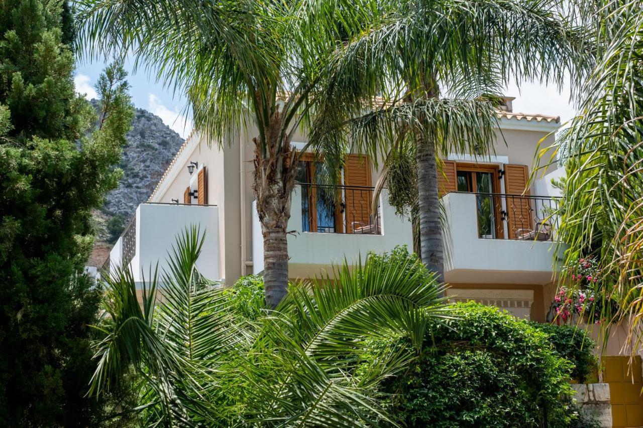 Three-Bedroom Villa Private Pool