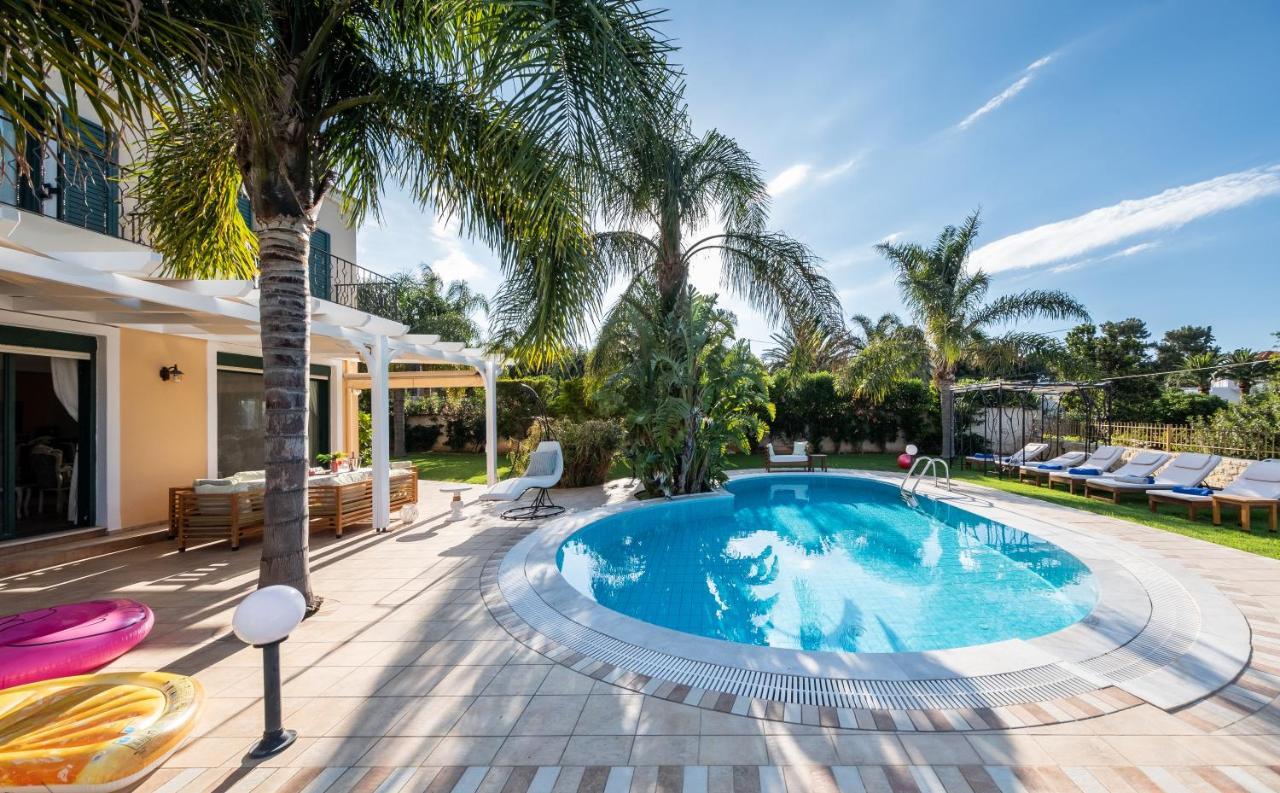 Three-Bedroom Villa Private Pool