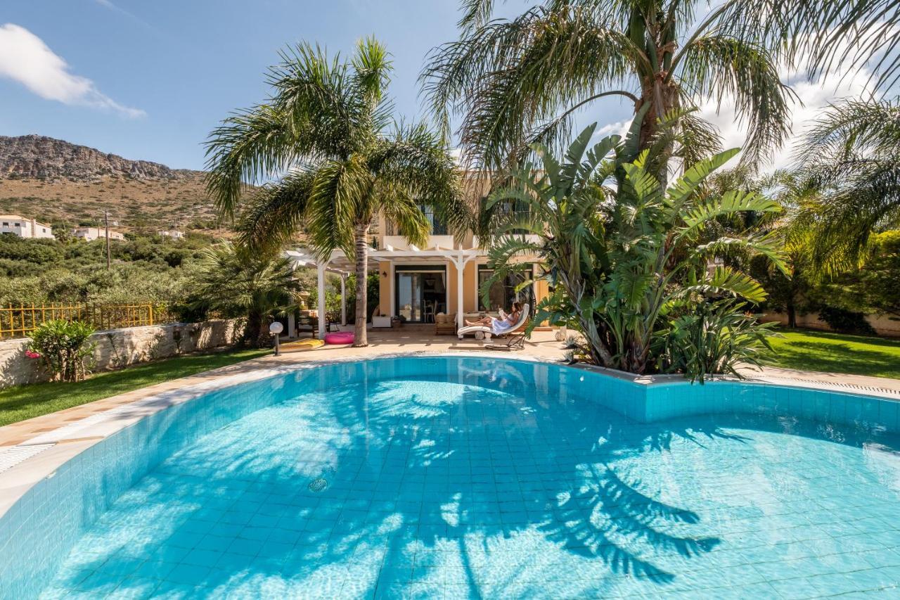 Three-Bedroom Villa Private Pool