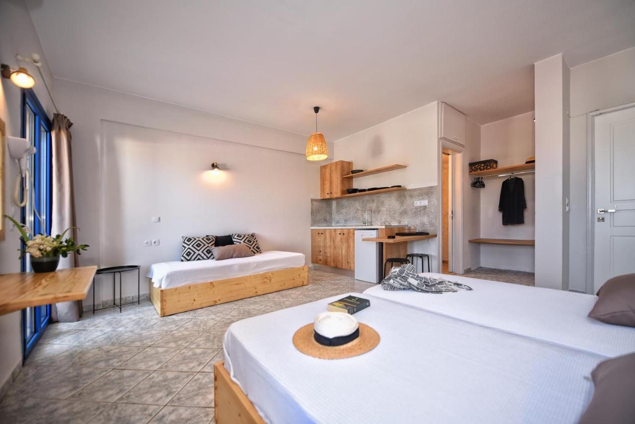 One-Bedroom Apartment Side Sea View