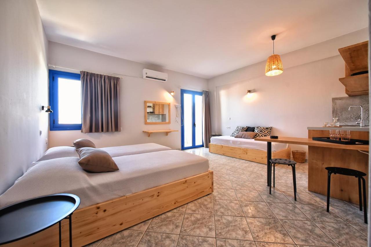 One-Bedroom Apartment Side Sea View