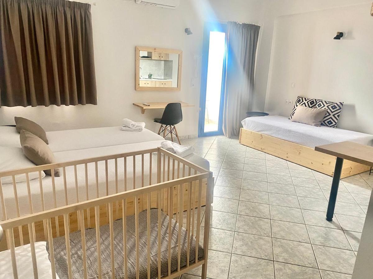 One-Bedroom Apartment Side Sea View