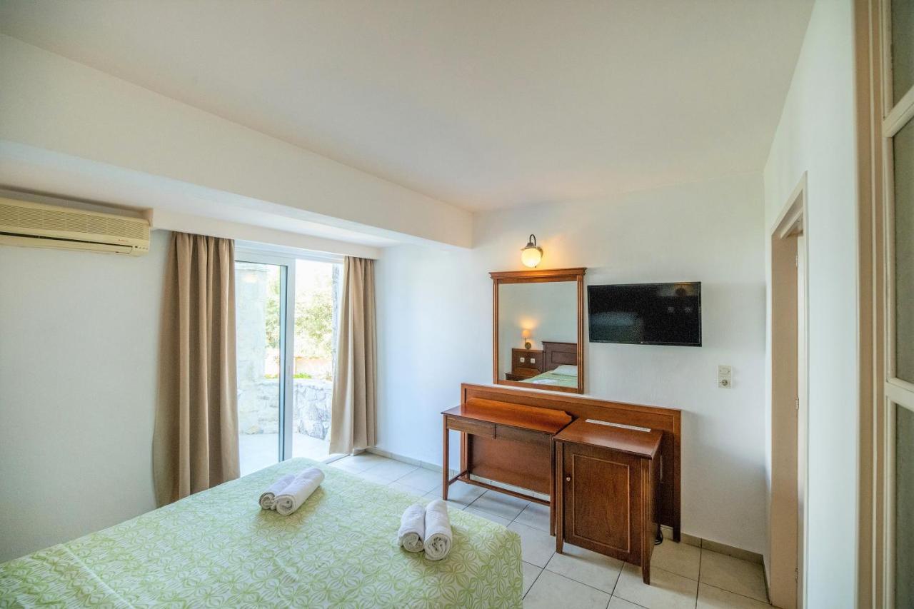 Family Two-Room ( 2 Adults & 2 Children up to 11 years old)