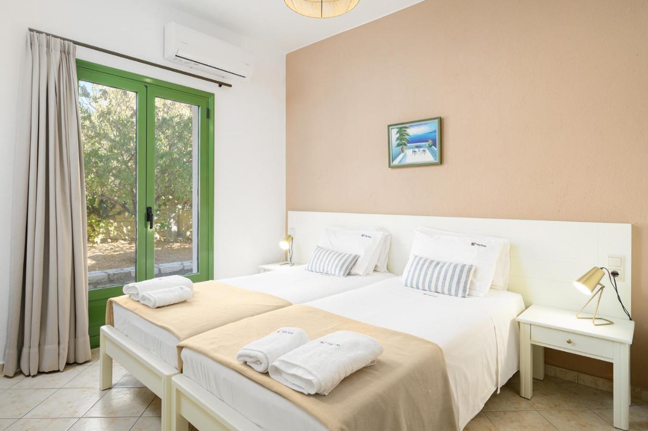 Superior One-Bedroom Apartment