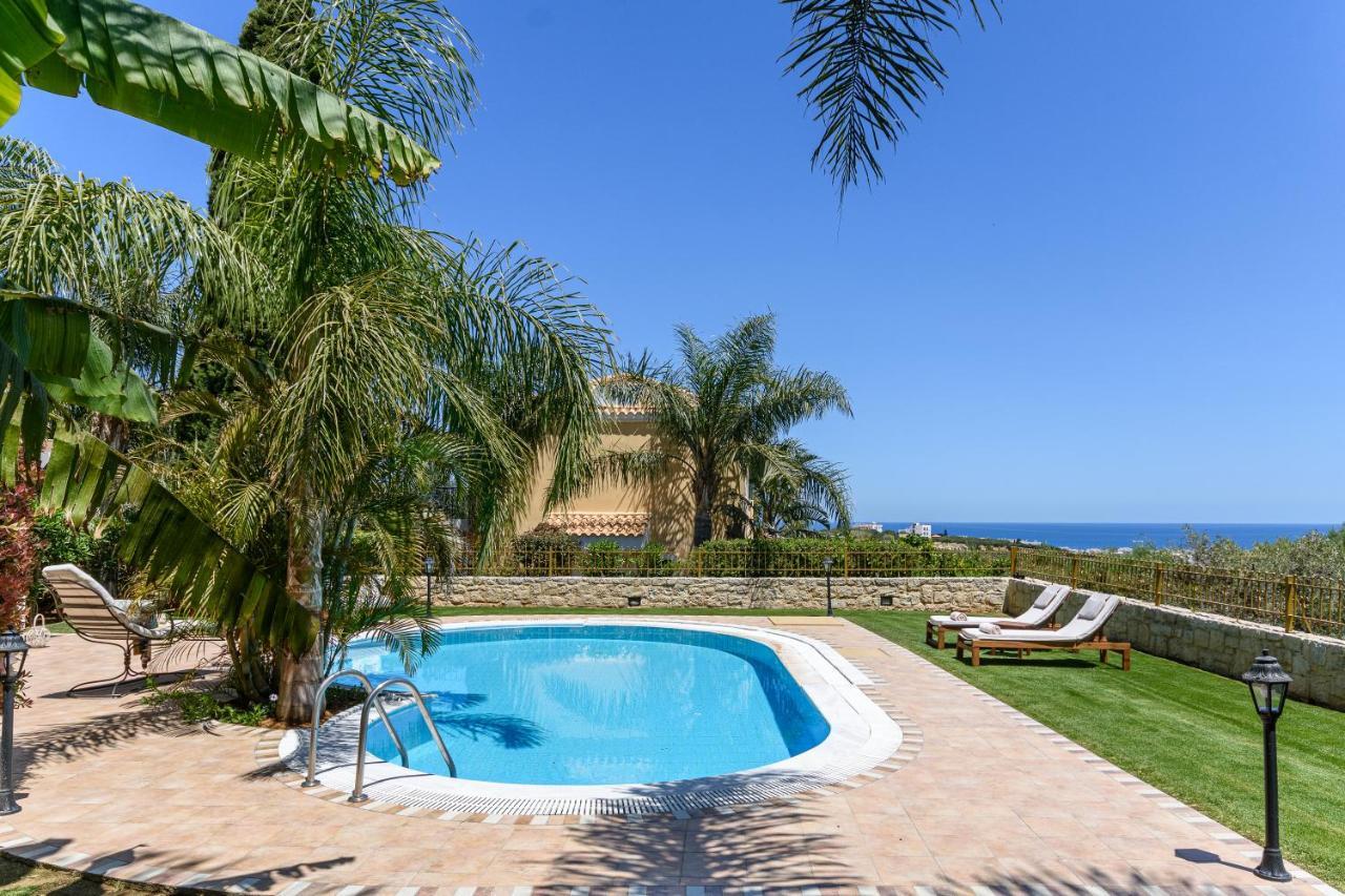 Three-Bedroom Villa Private Pool