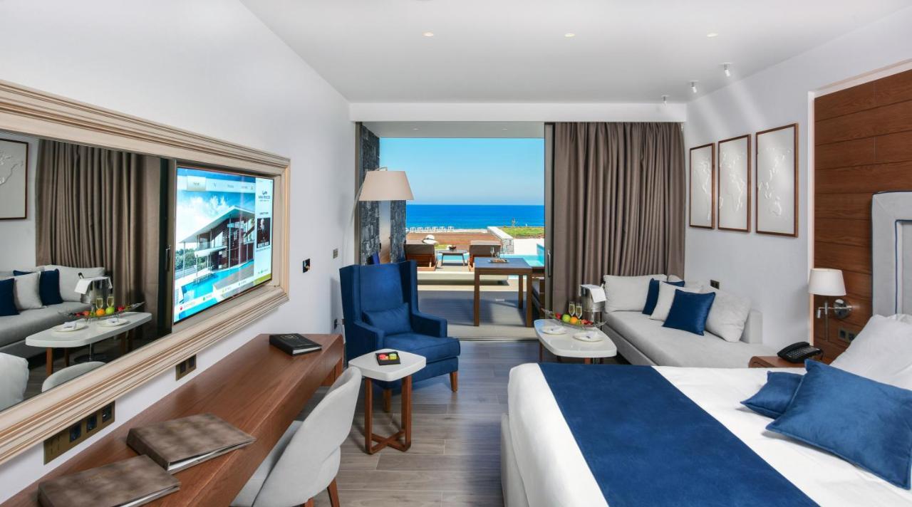 Deluxe Junior Suite Sea View Private Pool