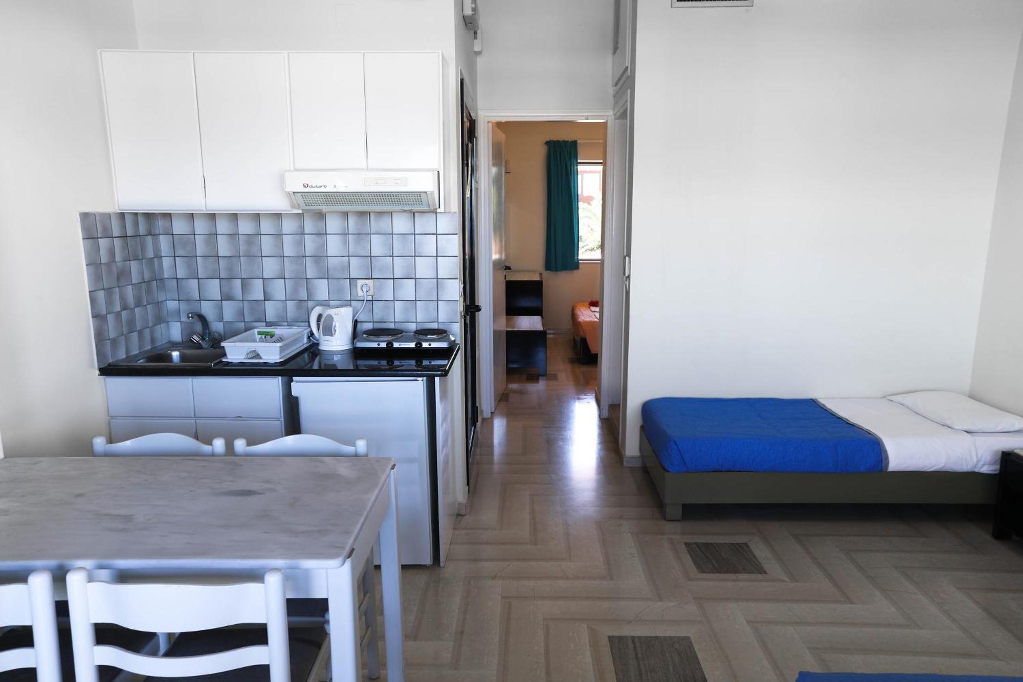 One-Bedroom Apartment Sea View