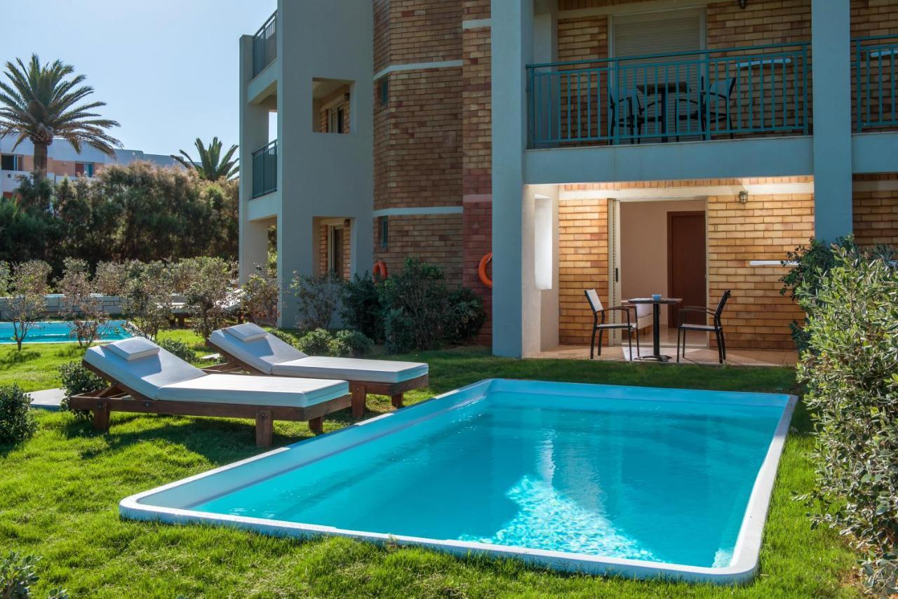 Double Room Private Pool