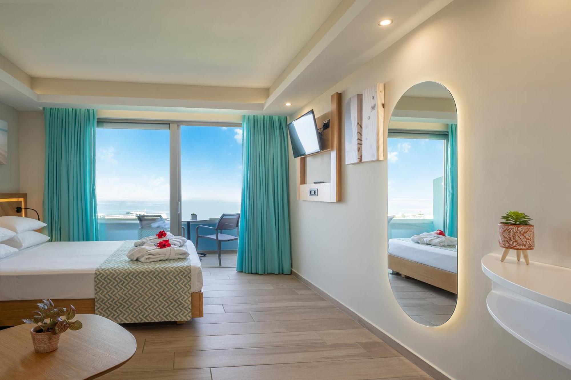 Superior Room Sea View on High Floor