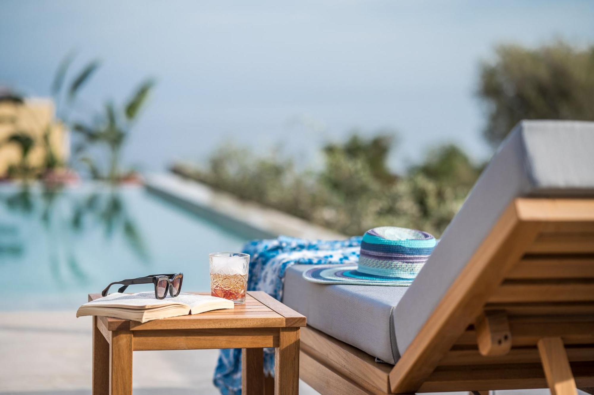 Harmony Maisonette Sea View Individual Pool