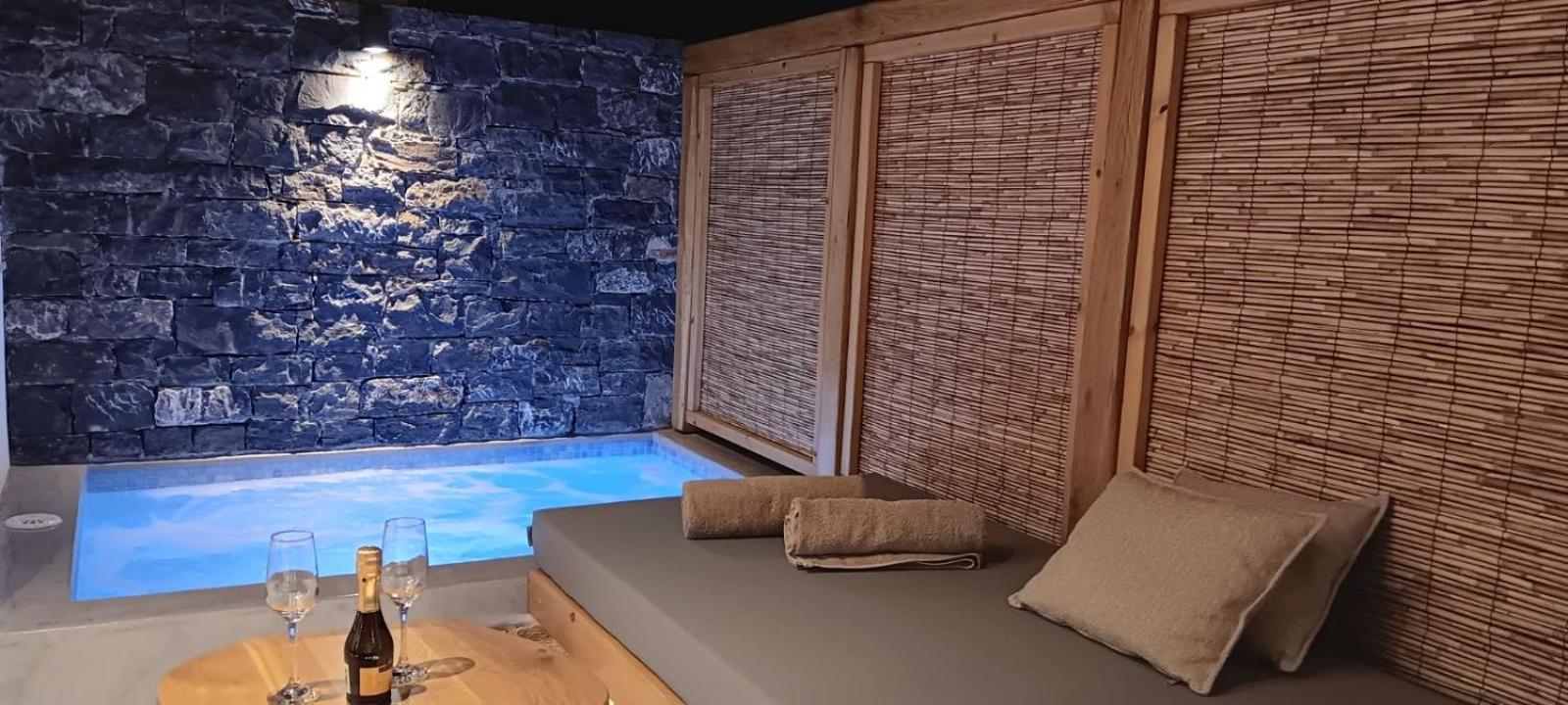 Deluxe Double Ground Floor Jacuzzi