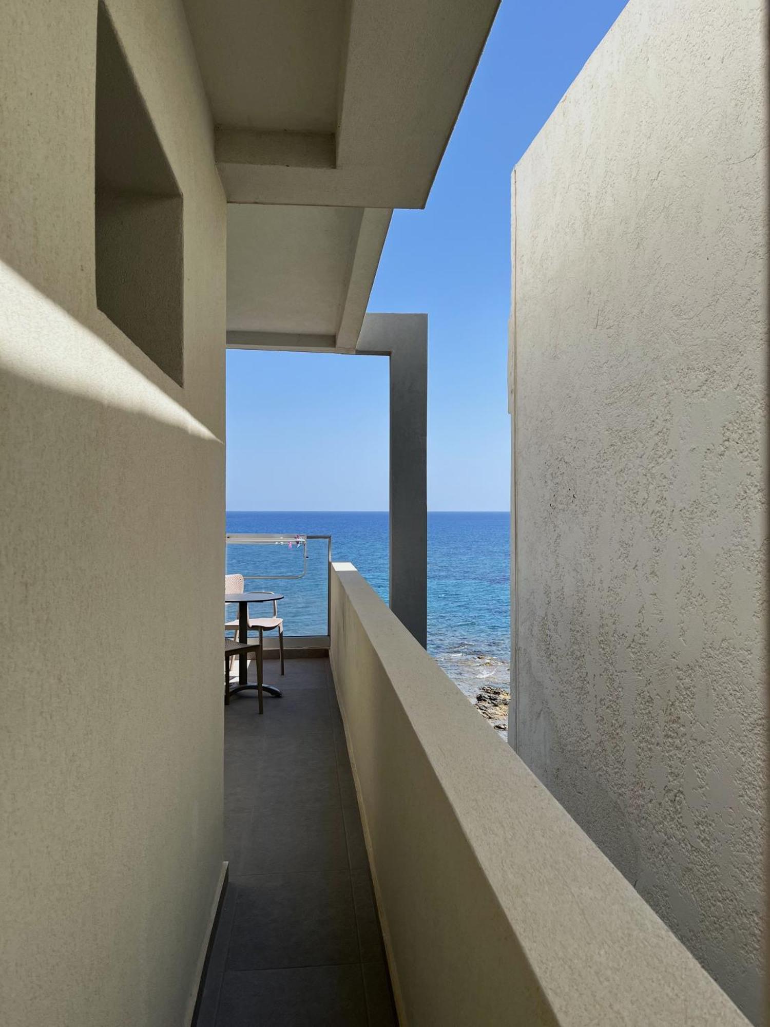 Double or Twin Room Side Sea View
