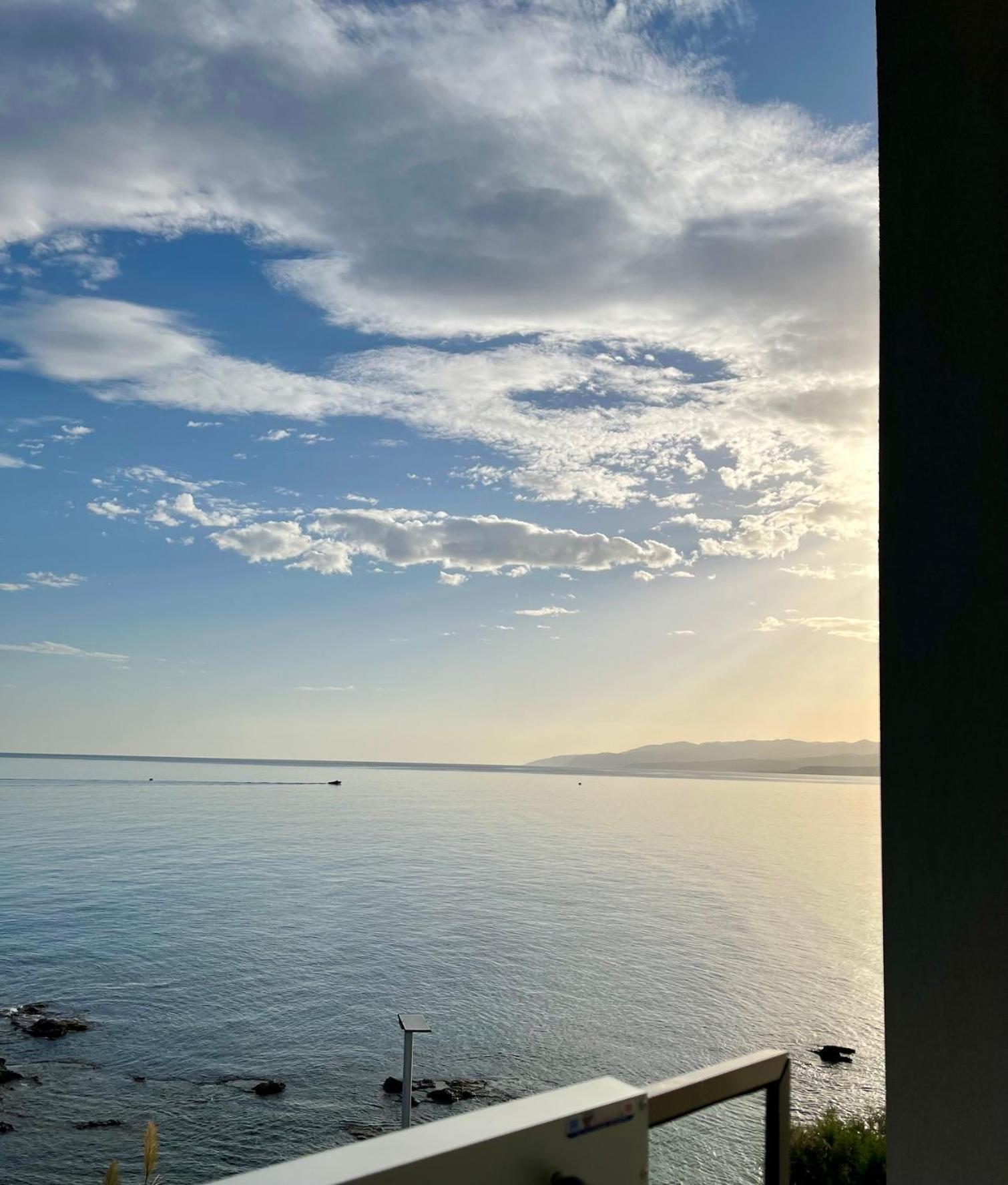 Double or Twin Room Side Sea View
