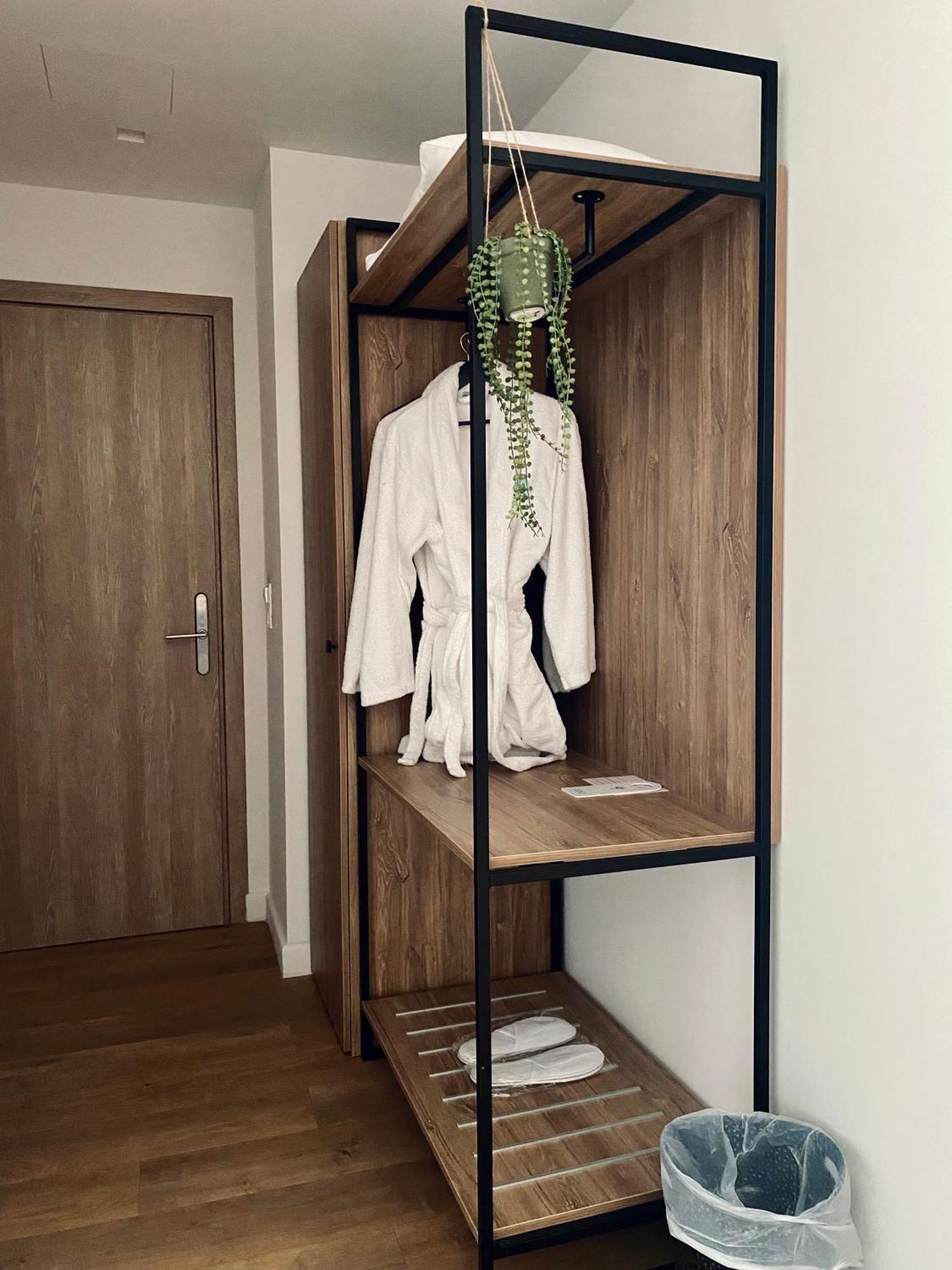 Deluxe Double or Twin Room City View