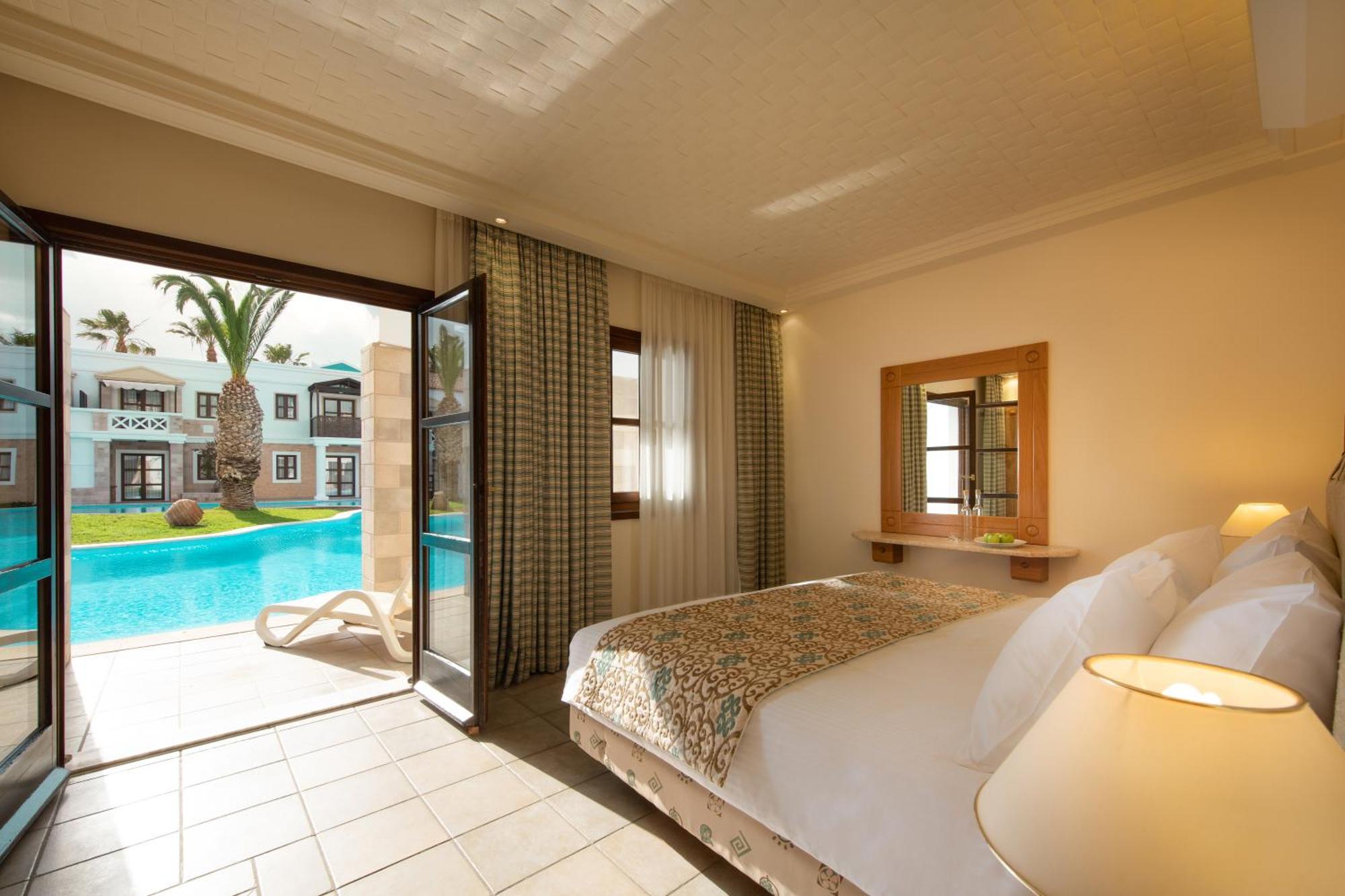 Suite Pool View