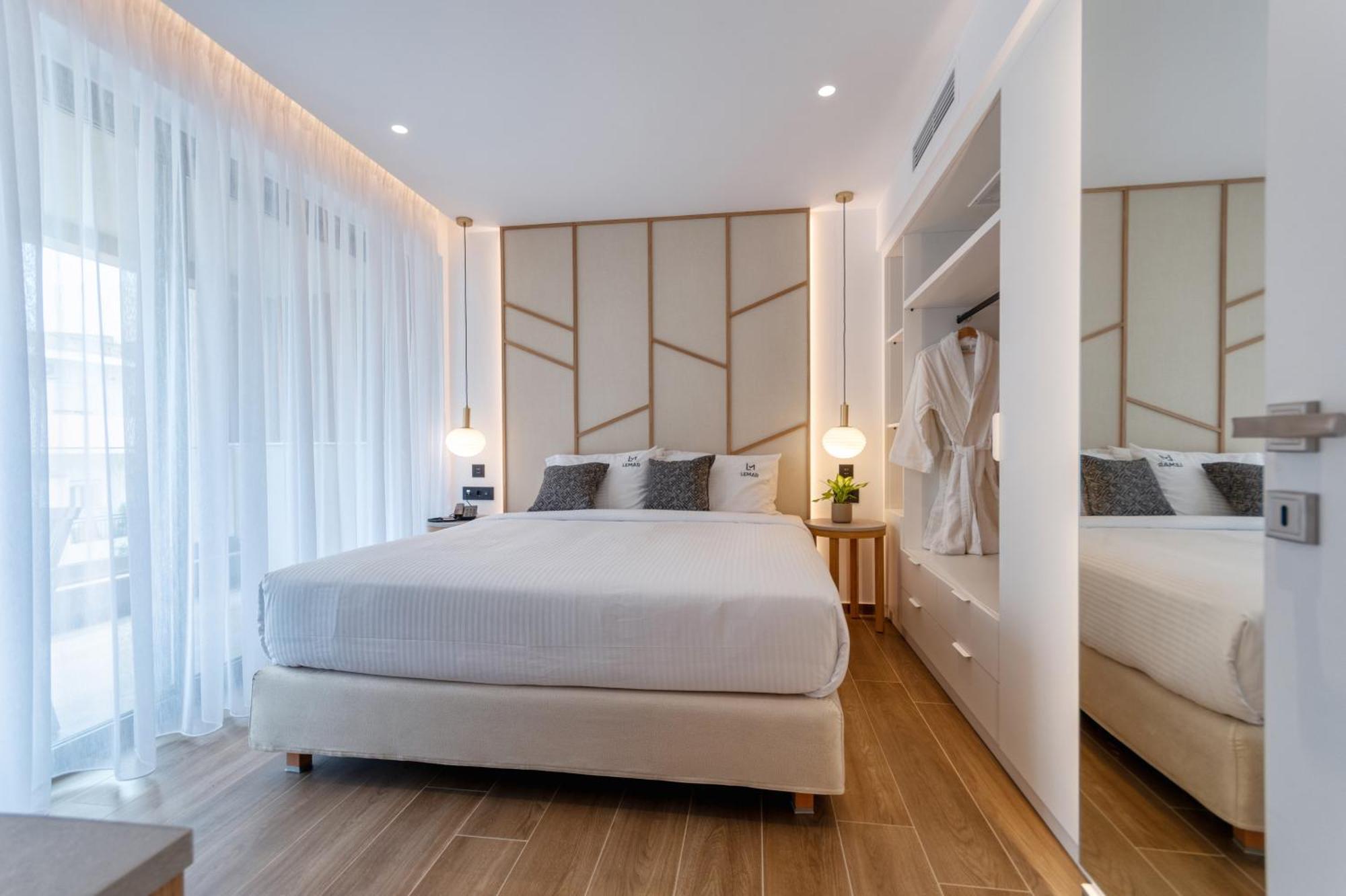 Two-Bedroom Deluxe Apartment Balcony