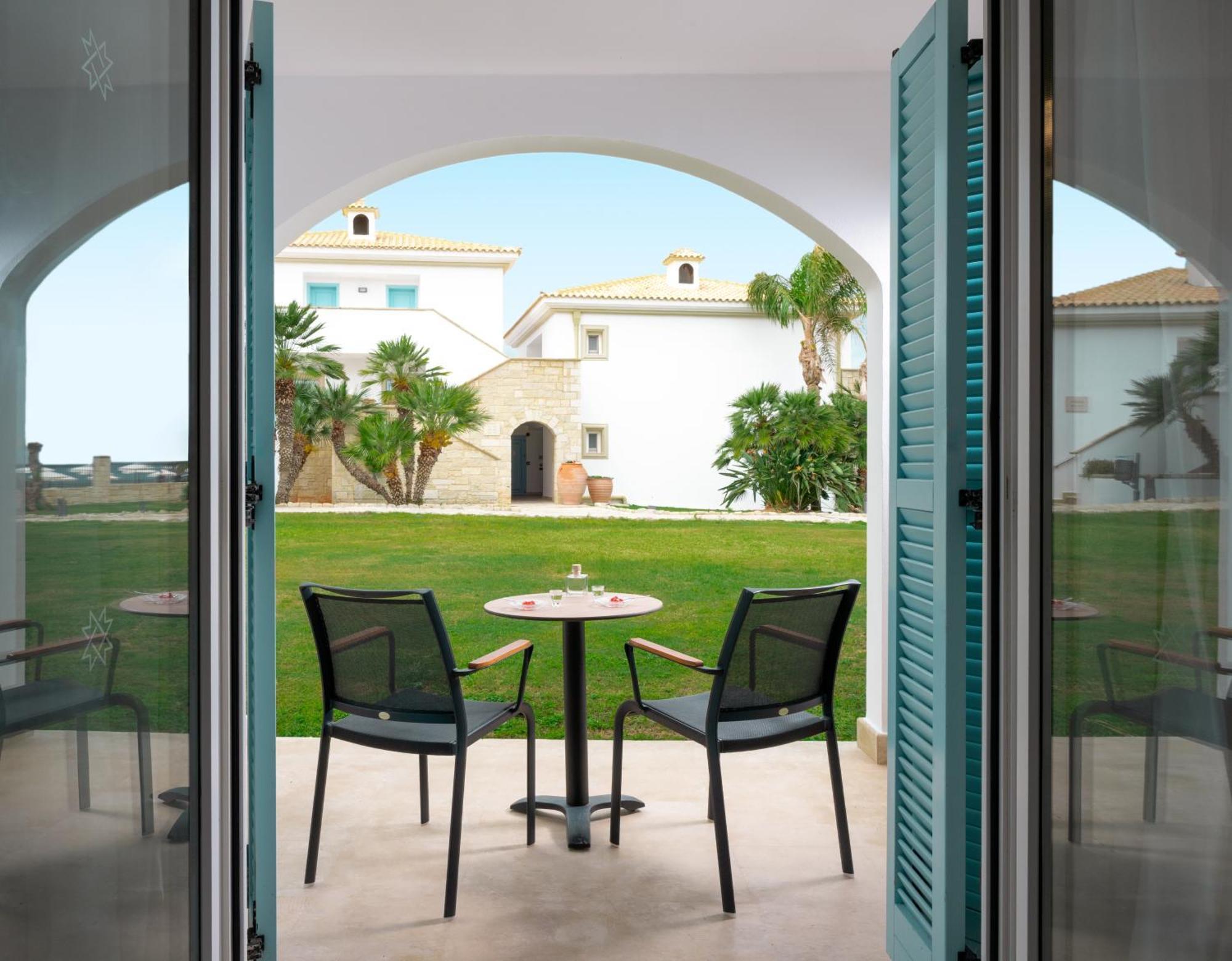 Bungalow Garden view