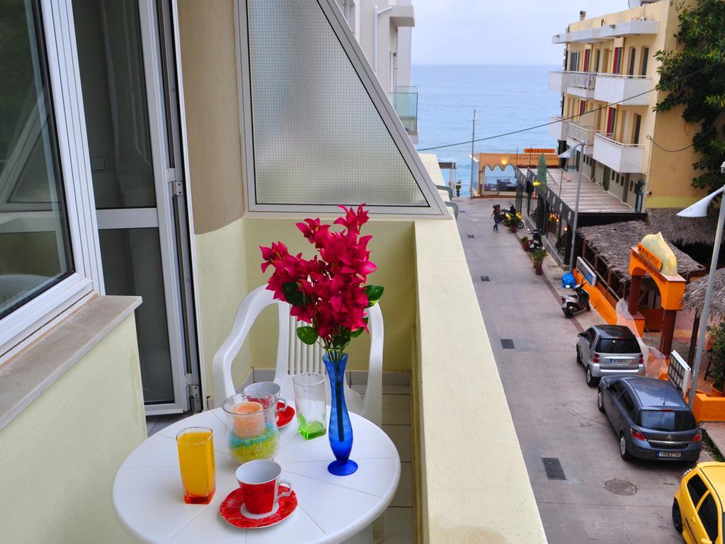 Studio with Side Sea View (2-3 Adults)