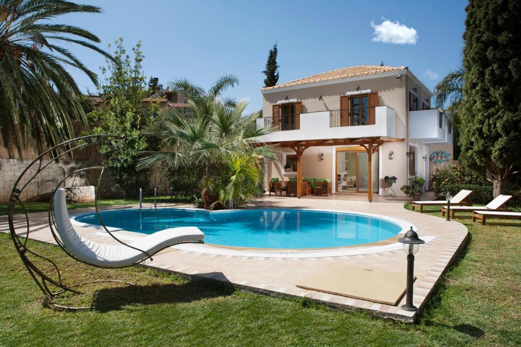 Three-Bedroom Villa Private Pool