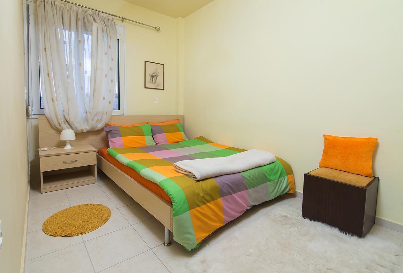 Superior One-Bedroom Apartment