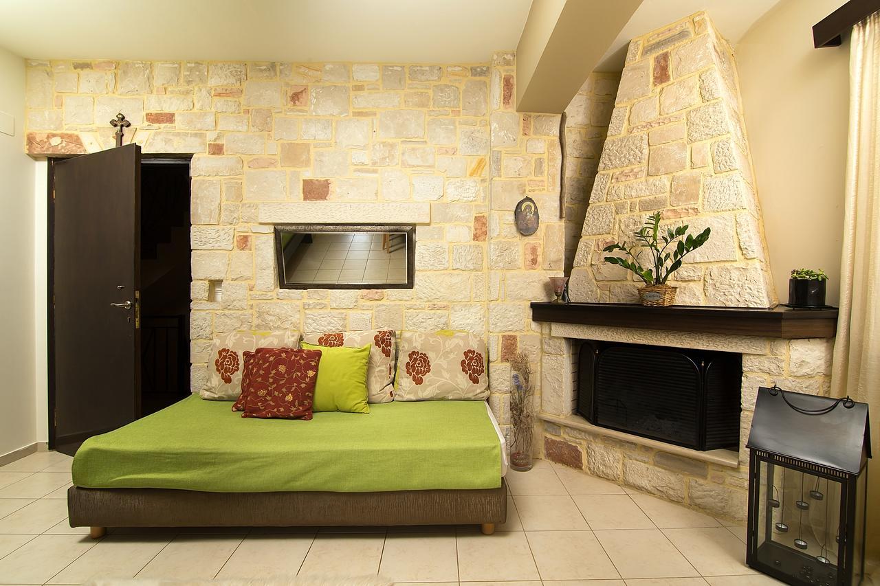 Superior One-Bedroom Apartment