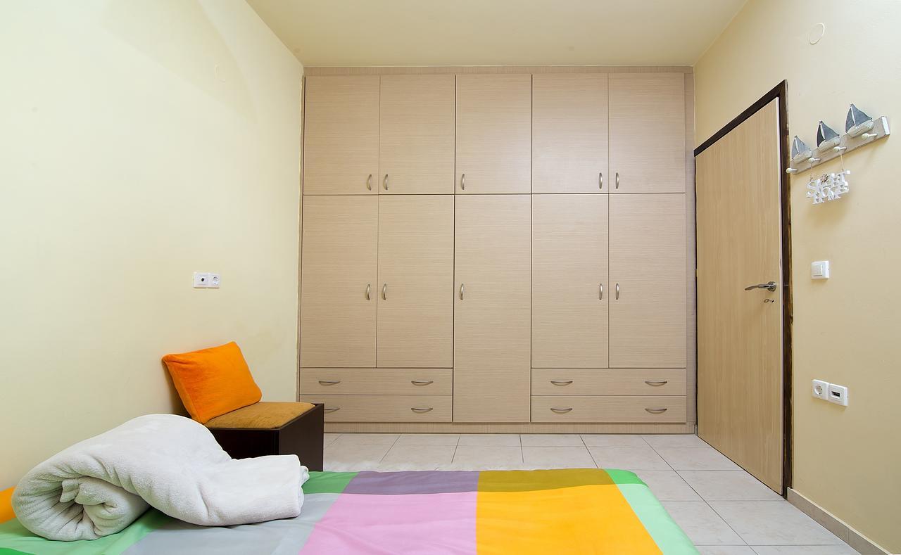 Superior One-Bedroom Apartment