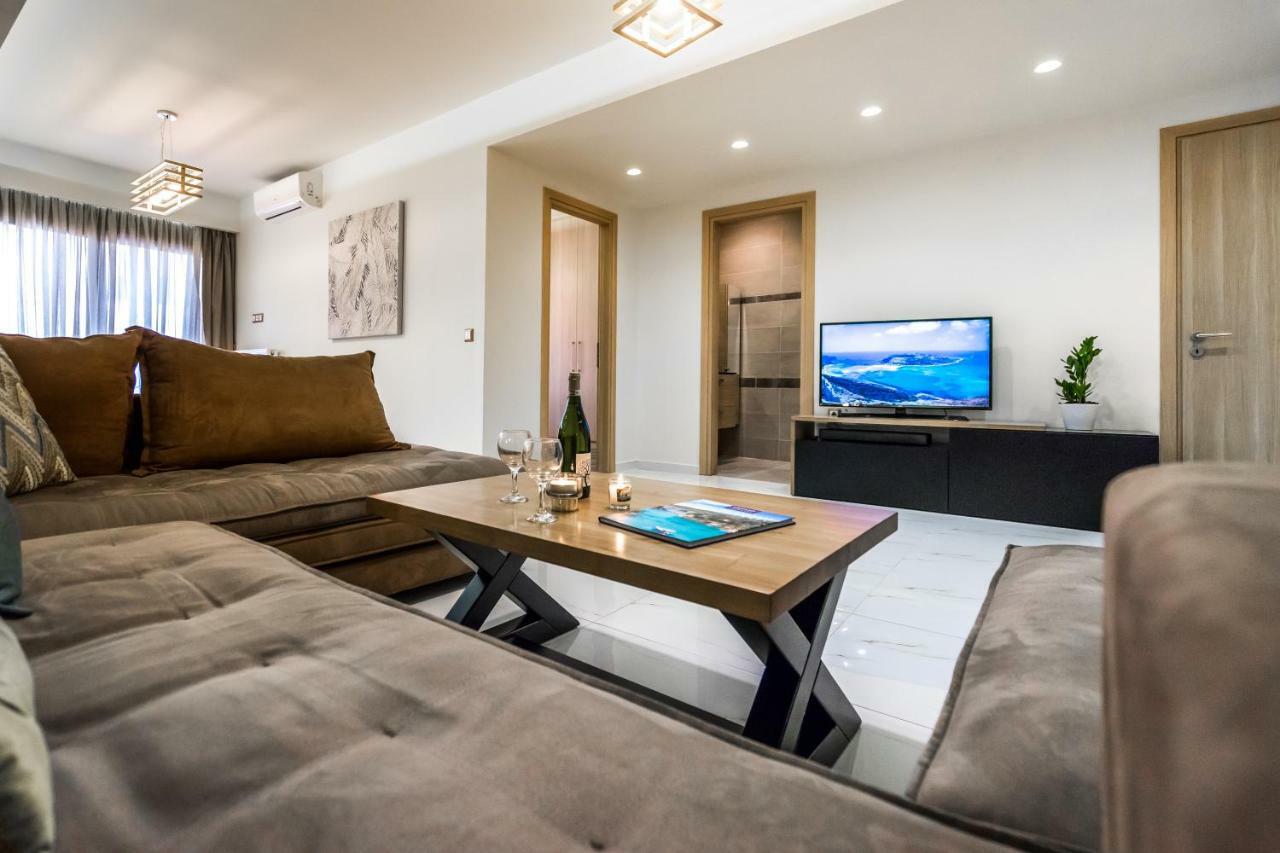 3 bedrooms Superior House