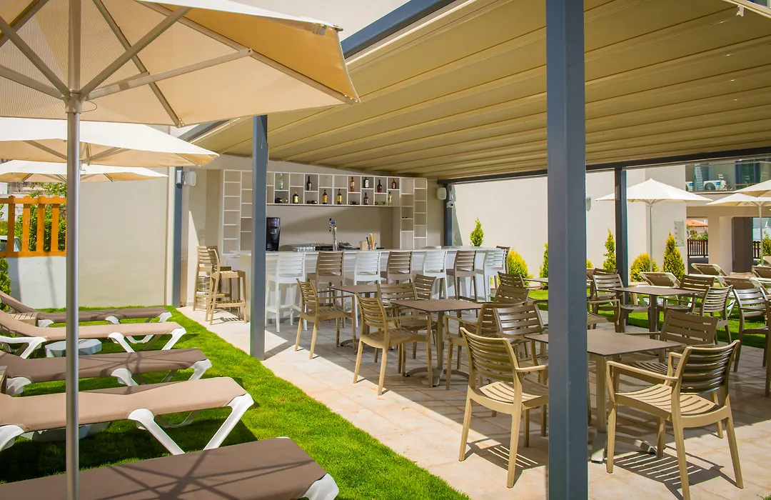 City Green Hotel (Adults Only)-1