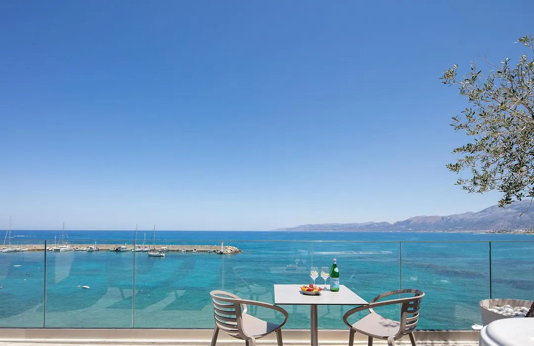 Skipper Beachfront Suites-1