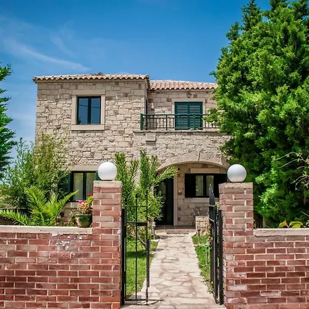 Niriides Villas-3