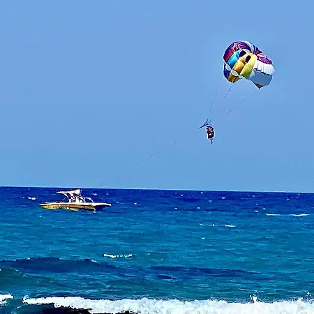 Mikes On The Beach-3