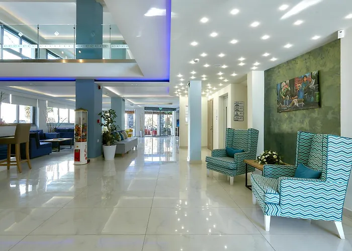 Pollis Hotel Hersonissos , Grecia