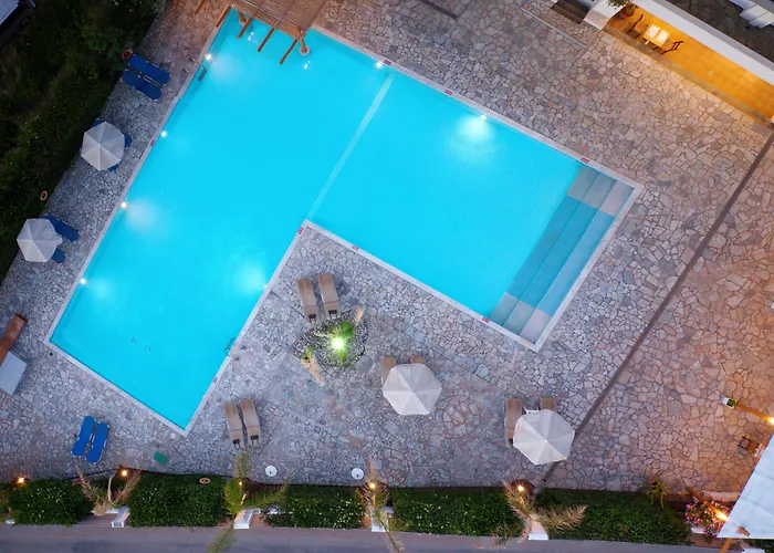 Oasis Beach Hotel - Adults Only