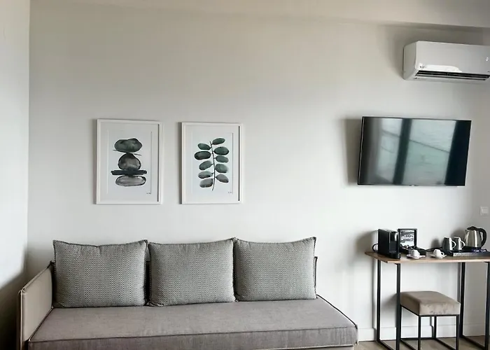 Maritime Suites Χερσόνησος, Ελλάδα