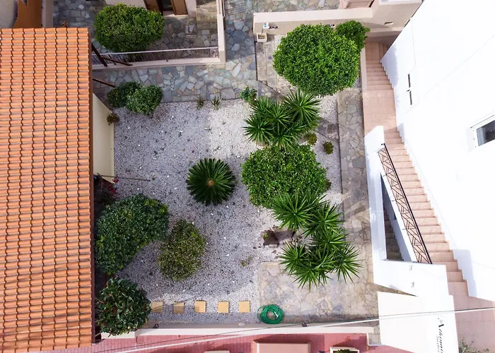 Athinais Suites