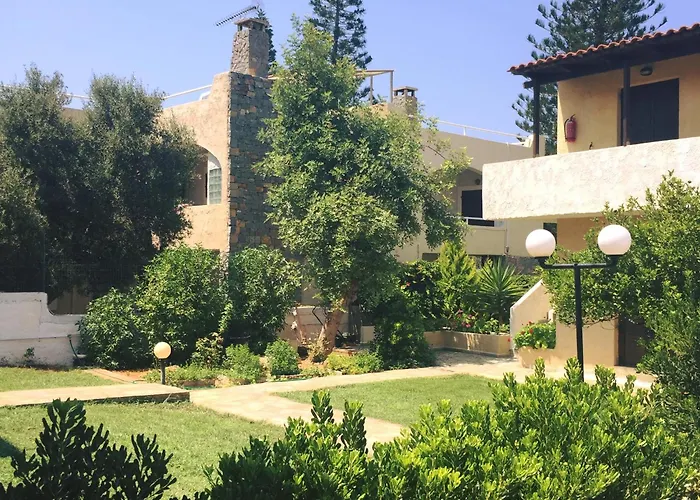 Petros Village