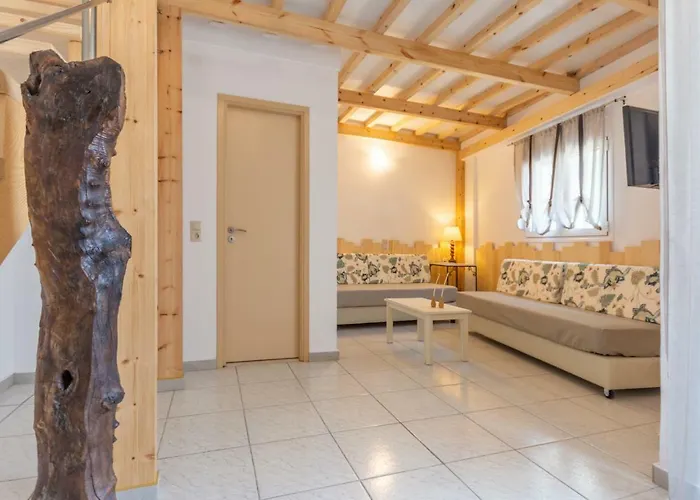 Happiness Apartments