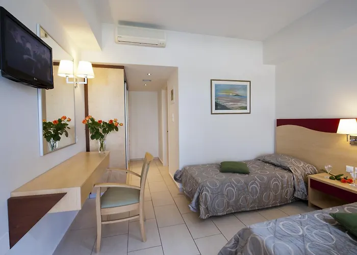 Grand Hotel Holiday Resort