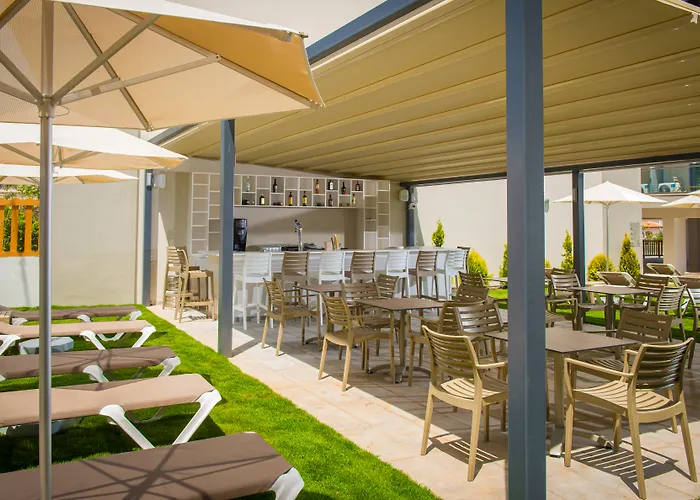 City Green Hotel (Adults Only)