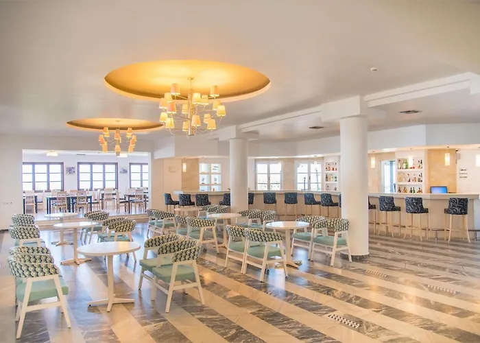 Semiramis Village Hotel