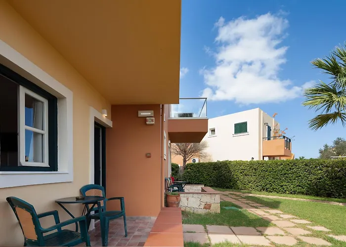 Dia Apartments