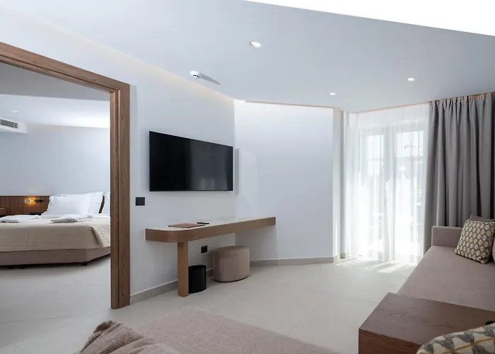 Galaxy Suites Boutique Resort (Adults Only)